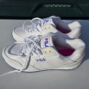 Fila Women's Athletic Sneaker Shoes Size10 Fila Style 5SR20747-149 - Excellent